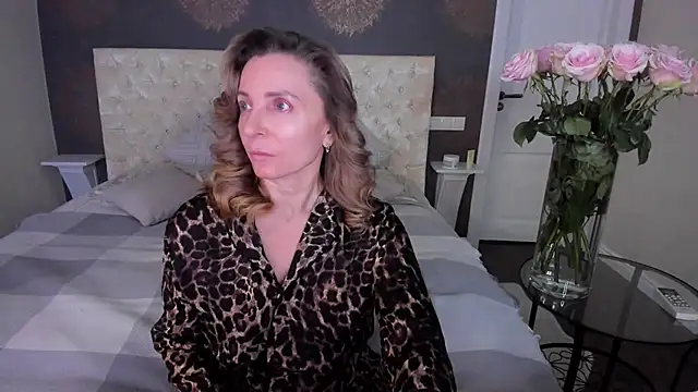 AllisonWilliams online show from December 3, 6:07 pm