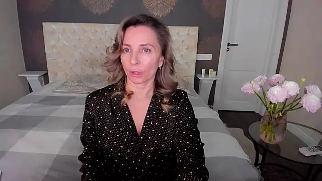 AllisonWilliams online show from November 13, 4:00 pm