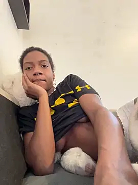 haineuseee online show from December 29, 10:23 am