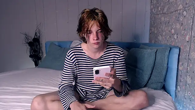 iwillfall online show from September 20, 8:30 am