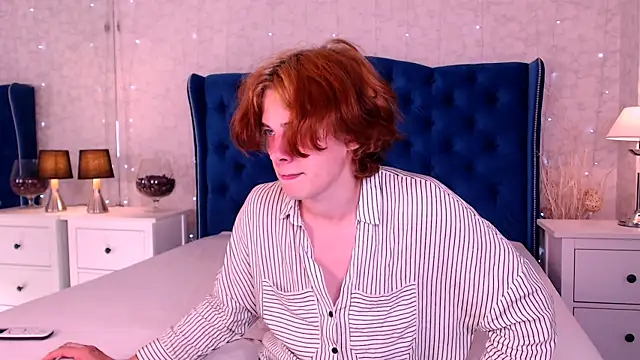 iwillfall online show from September 14, 10:32 pm