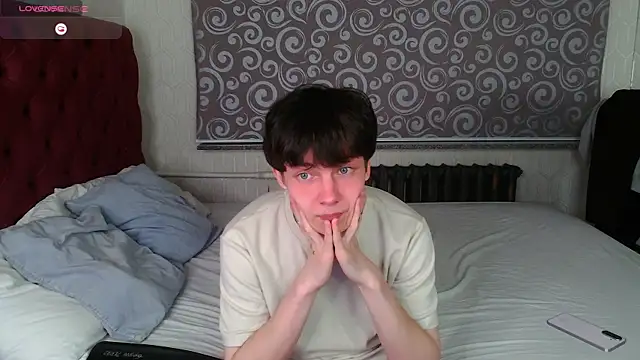 iwillfall online show from April 8, 8:21 pm