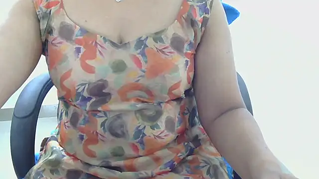 indian anu mallu online show from November 7, 4:50 am