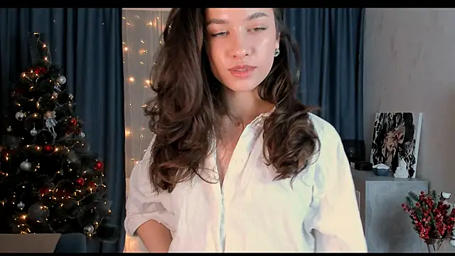 EmeliaReaper online show from February 19, 2:44 am