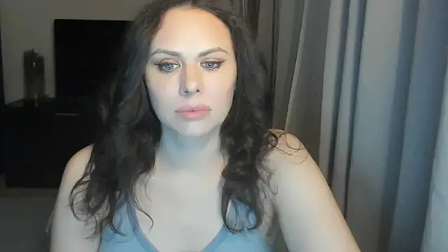 MollyCheiz online show from April 14, 9:20 pm