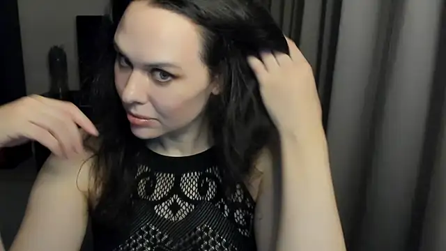 Snapshot of MollyCheiz chatting on July 11, 9:15 pm MollyCheiz online show from July 11, 9:15 pm