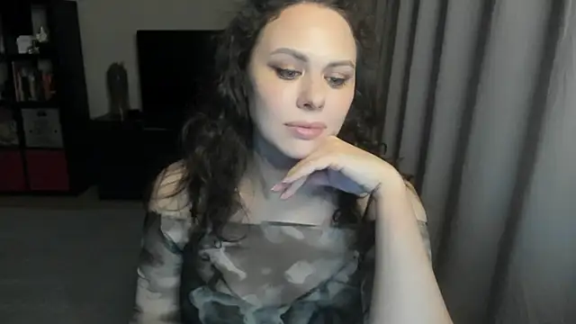 MollyCheiz online show from May 30, 9:31 pm