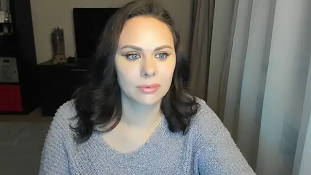 Snapshot of MollyCheiz chatting on November 5, 6:11 pm MollyCheiz online show from November 5, 6:11 pm