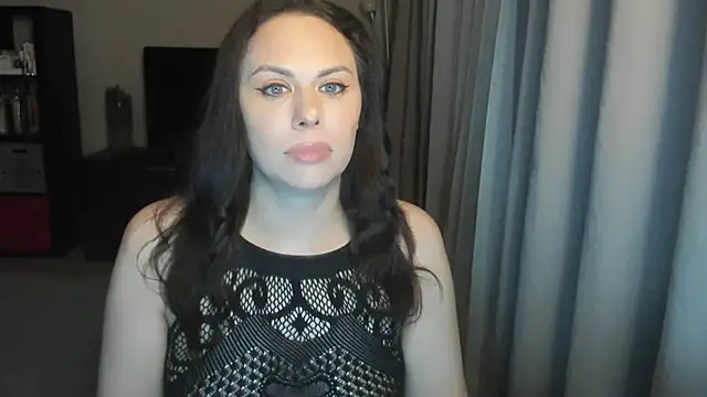 MollyCheiz online show from April 12, 8:45 pm