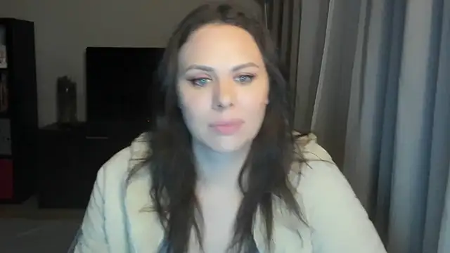 MollyCheiz online show from April 8, 11:06 pm