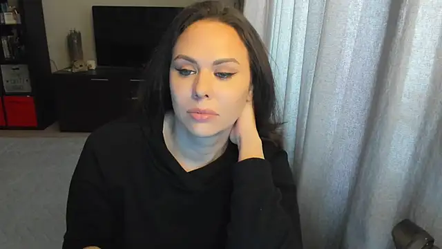 Snapshot of MollyCheiz chatting on October 17, 11:45 am MollyCheiz online show from October 17, 11:45 am