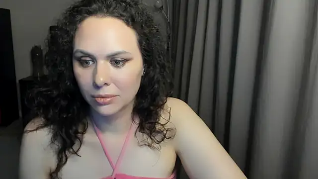 Snapshot of MollyCheiz chatting on July 13, 11:59 pm MollyCheiz online show from July 13, 11:59 pm