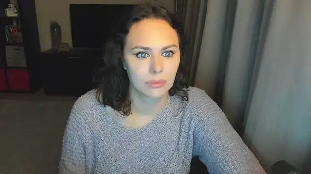 Snapshot of MollyCheiz chatting on September 22, 5:19 pm MollyCheiz online show from September 22, 5:19 pm