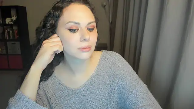 MollyCheiz online show from May 28, 10:59 pm