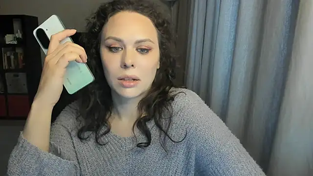 MollyCheiz online show from May 31, 5:51 pm