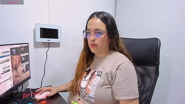 sussan miller  online show from November 24, 11:05 pm