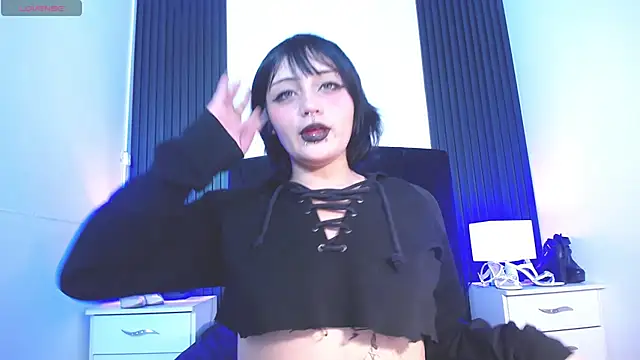 Snapshot of honney_dark chatting on February 20, 3:23 am honney dark online show from February 20, 3:23 am