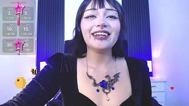 Snapshot of honney_dark chatting on March 6, 3:57 am honney dark online show from March 6, 3:57 am