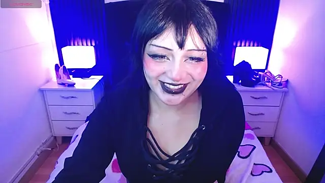 Snapshot of honney_dark chatting on February 1, 2:26 am honney dark online show from February 1, 2:26 am