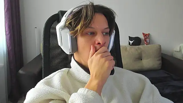 Ostin meow online show from October 6, 3:19 am