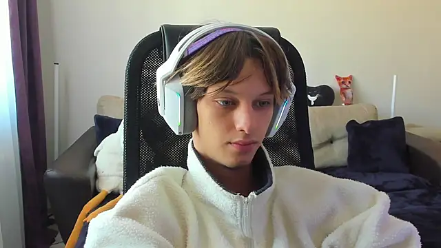 Ostin meow online show from September 15, 3:51 am