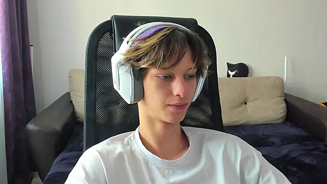 Ostin meow online show from September 21, 9:03 am