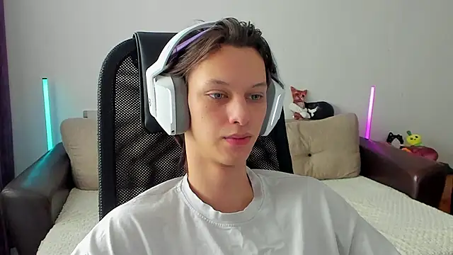 Ostin meow online show from February 22, 8:06 am