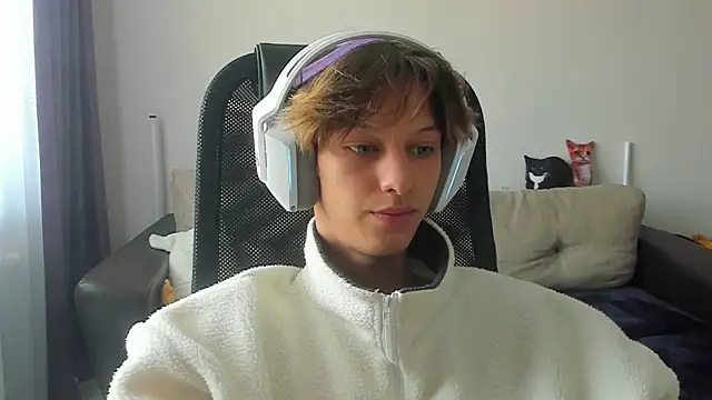 Ostin meow online show from September 9, 8:02 am