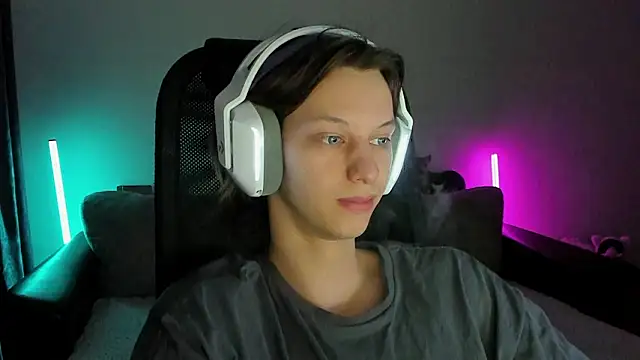 Ostin meow online show from February 8, 1:20 pm