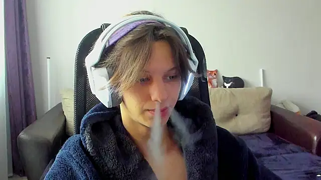 Ostin meow online show from November 5, 7:44 am