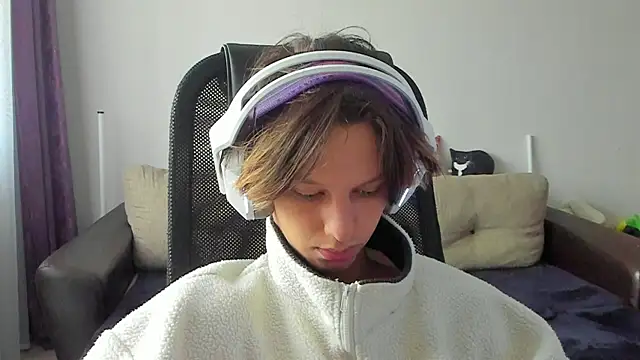 Ostin meow online show from November 6, 8:18 am