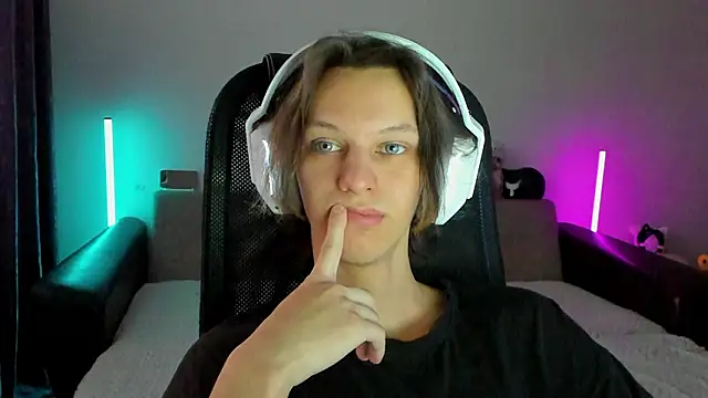 Ostin meow online show from February 15, 11:42 am