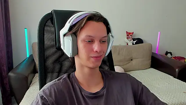 Ostin meow online show from February 21, 10:17 am