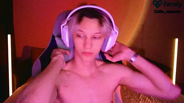 Ostin meow online show from March 14, 1:35 pm