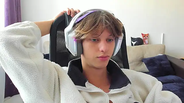 Ostin meow online show from September 26, 5:58 am