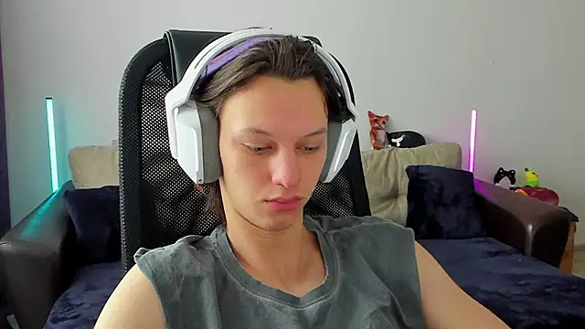 Ostin meow online show from February 25, 7:08 am