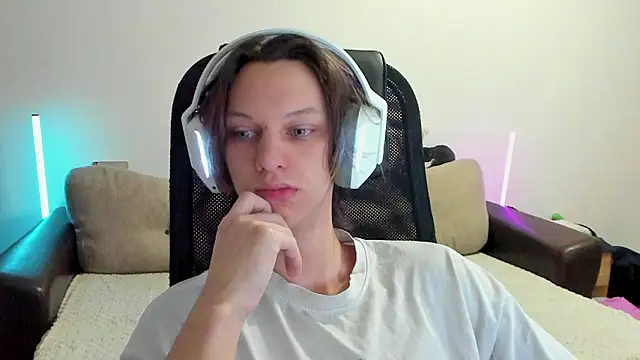 Ostin meow online show from February 7, 12:02 pm