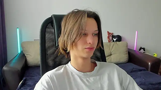 Ostin meow online show from March 14, 6:19 am