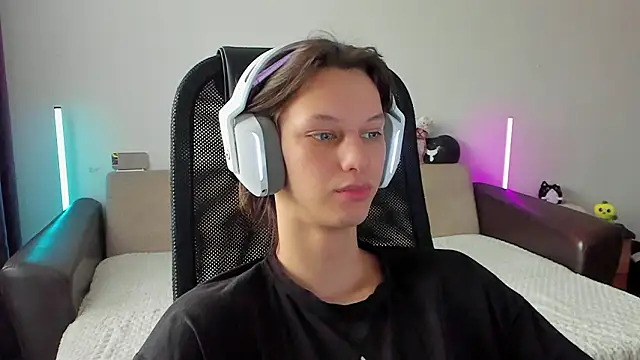 Ostin meow online show from February 17, 8:55 am