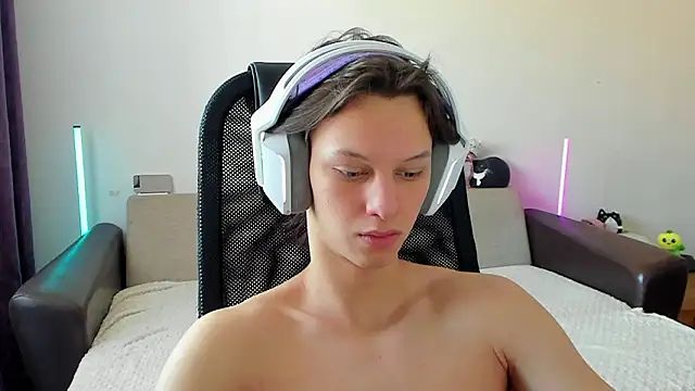 Ostin meow online show from February 19, 4:42 am