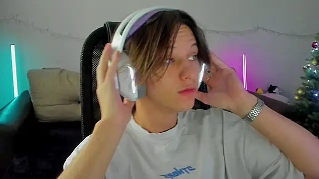 Ostin meow online show from December 22, 5:29 am