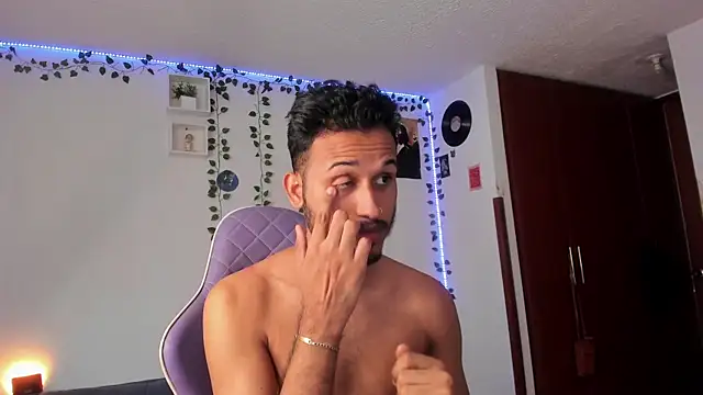 Raf brunette online show from January 12, 1:05 pm