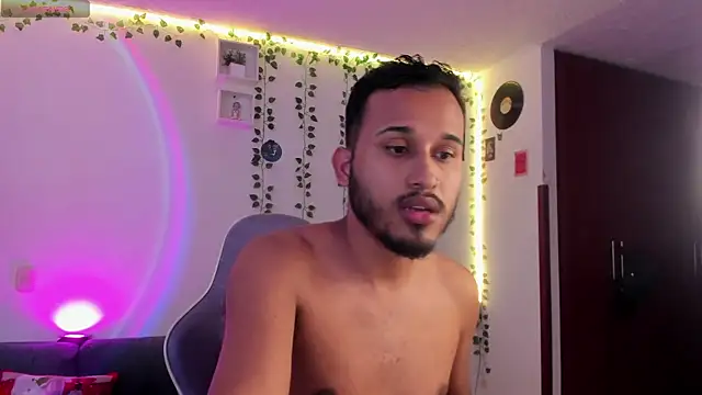 Raf brunette online show from January 2, 12:57 pm