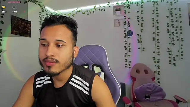 Raf brunette online show from December 30, 1:36 pm