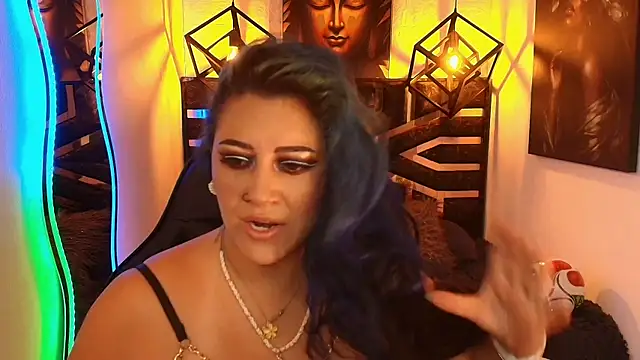 Snapshot of scarleth_blue chatting on July 8, 3:08 am scarleth blue online show from July 8, 3:08 am