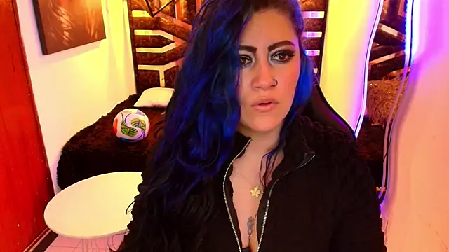 Snapshot of scarleth_blue chatting on June 10, 3:08 am scarleth blue online show from June 10, 3:08 am