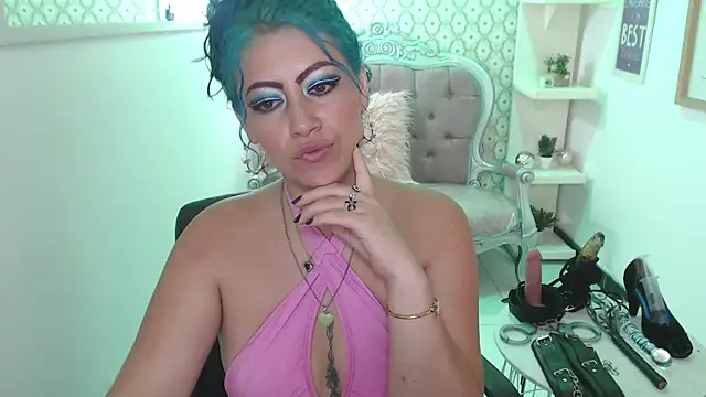 Snapshot of scarleth_blue chatting on March 19, 6:03 am scarleth blue online show from March 19, 6:03 am