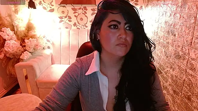 scarleth blue online show from February 12, 8:30 pm