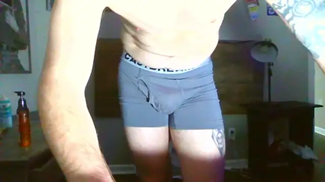 Snapshot of rickyslick123 chatting on February 25, 2:23 am rickyslick123 online show from February 25, 2:23 am