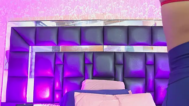 canela oss online show from October 26, 12:05 pm